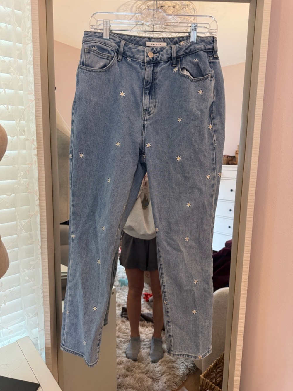 PacSun Light Blue Embroidered Daisy Mom Jeans